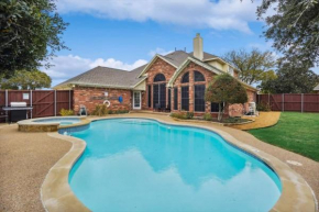 Modern Spacious - Pool & Backyard Oasis & Cinema